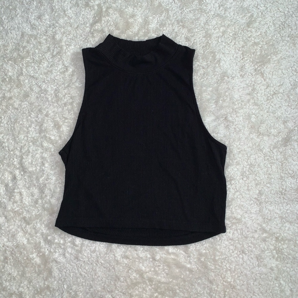 Aeropostale mock neck cropped tank